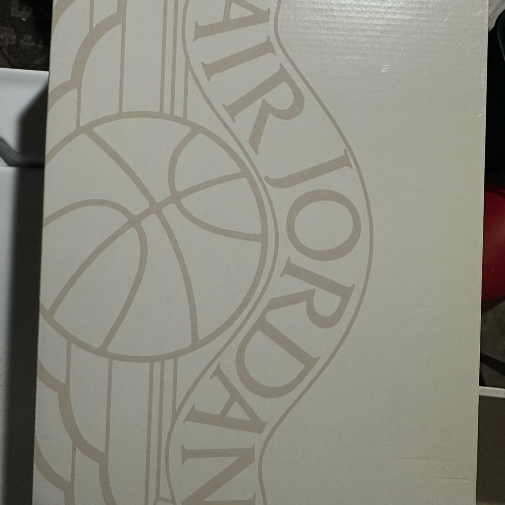 Jordan 2 Origins - Picture 2 of 8
